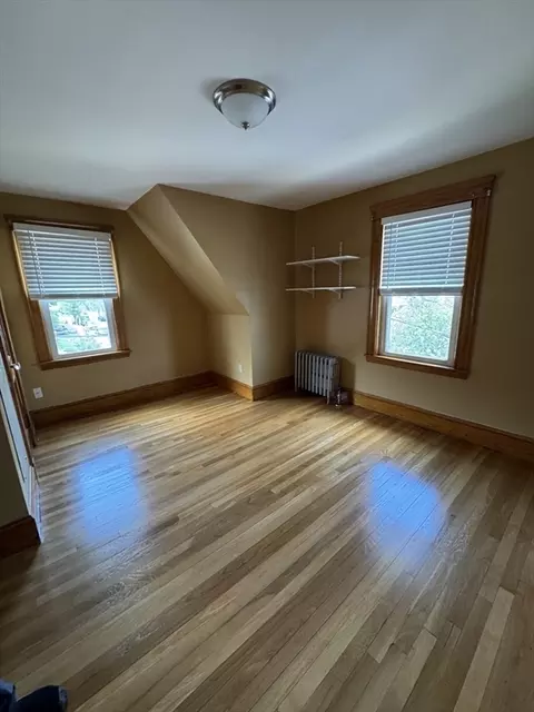 Bedroom - 2 Rosedale Ave, Everett, MA 02149 photo 4 of 7