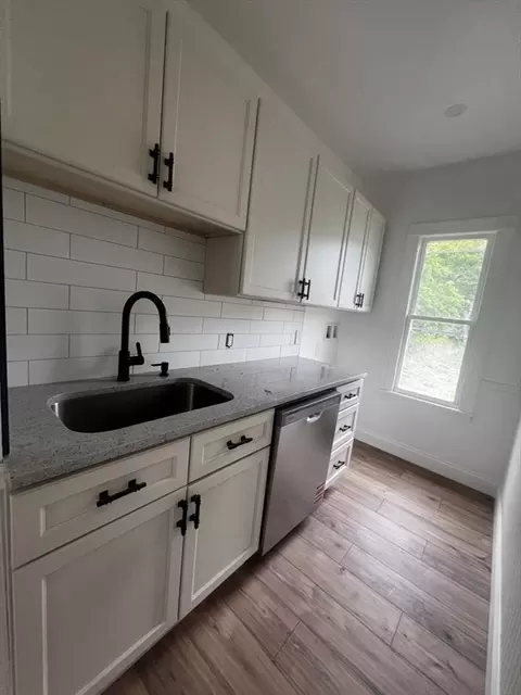 Kitchen - 19 Reeves St, Worcester, MA 01607 photo 6 of 7