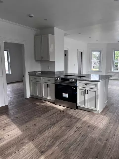 Kitchen - 19 Reeves St, Worcester, MA 01607 photo 2 of 7