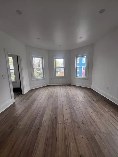 Living - 19 Reeves St, Worcester, MA 01607 photo 3 of 3