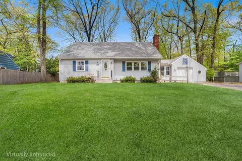 148 Hadley St, Springfield, MA 01118