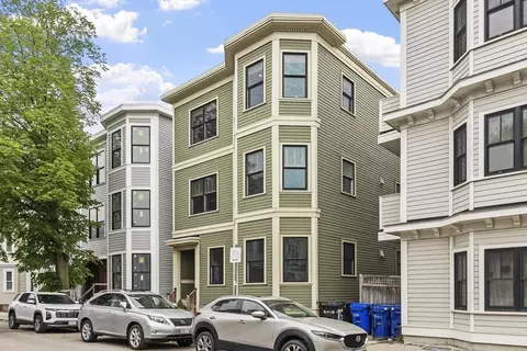 15 Howell St #3, Boston, MA 02125