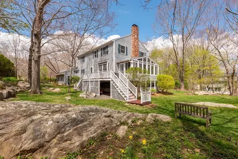 Exterior - 4 Graystone Rd, Gloucester, MA 01930 photo 2 of 5