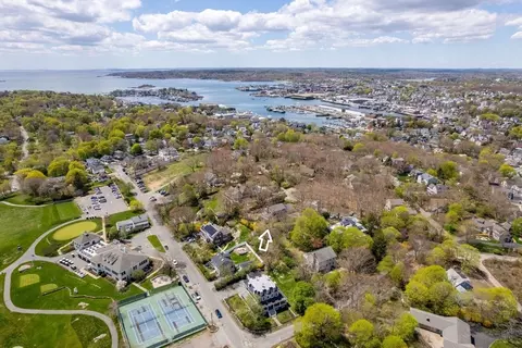 View/Area - 4 Graystone Rd, Gloucester, MA 01930 photo 2 of 9