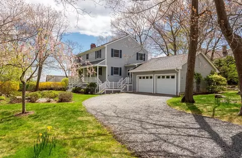 Exterior - 4 Graystone Rd, Gloucester, MA 01930 photo 1 of 5