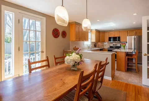 Dining - 4 Graystone Rd, Gloucester, MA 01930 photo 2 of 2