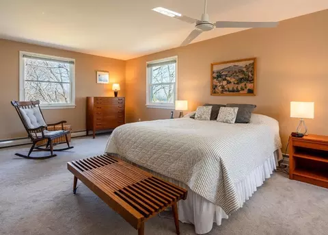 Bedroom - 4 Graystone Rd, Gloucester, MA 01930 photo 1 of 4