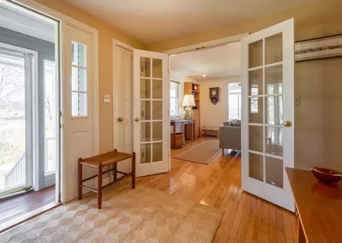 Entry Way - 4 Graystone Rd, Gloucester, MA 01930 photo 1 of 2
