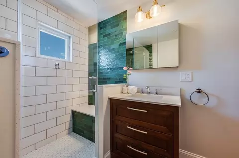 Bath - 582 E 7th St, Boston, MA 02127 photo 4 of 4