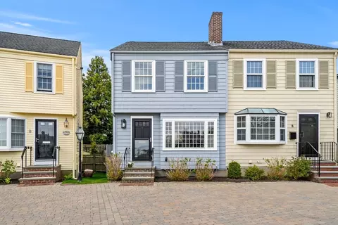 7 Leslie Cv, Marblehead, MA 01945