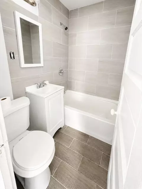 Bath - 143 Dorcester, Worcester, MA 01604 photo 1 of 2