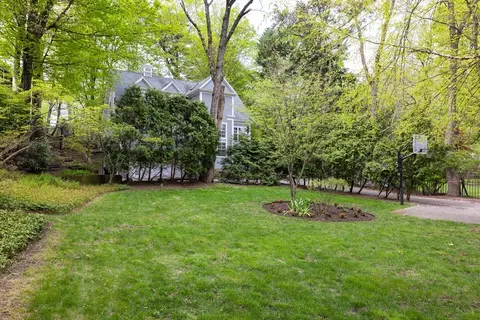 Exterior - 50 Sumner Rd, Brookline, MA 02445 photo 4 of 6