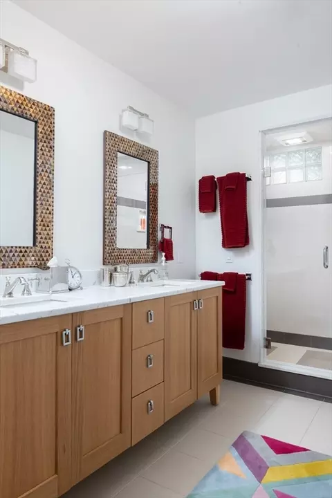 Bath - 50 Sumner Rd, Brookline, MA 02445 photo 5 of 5