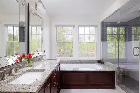 Bath - 50 Sumner Rd, Brookline, MA 02445 photo 2 of 5