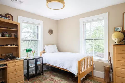 Bedroom - 50 Sumner Rd, Brookline, MA 02445 photo 3 of 4
