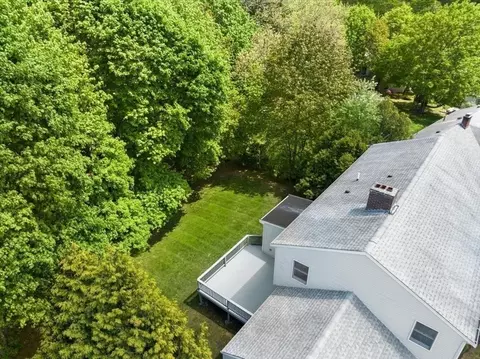 Exterior - 27 Rolling Ln, Needham, MA 02492 photo 4 of 4