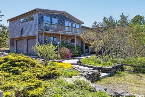 5 Great Hills Rd, Truro, MA 02653