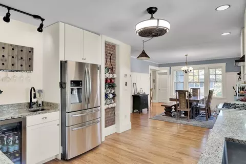 67 Pine St #67, Belmont, MA 02478