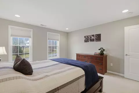 11 Howarth Dr, Upton, MA 01568 photo 36