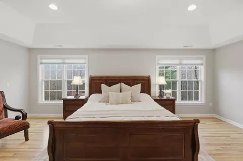 11 Howarth Dr, Upton, MA 01568 photo 28