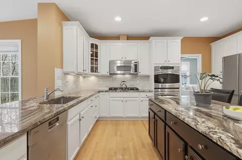 11 Howarth Dr, Upton, MA 01568 photo 16