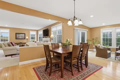 11 Howarth Dr, Upton, MA 01568 photo 21