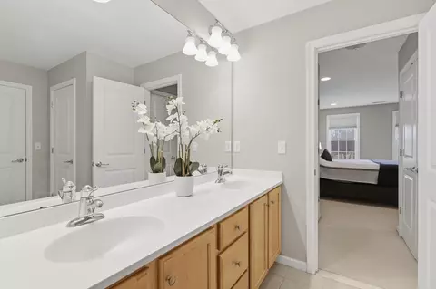 11 Howarth Dr, Upton, MA 01568 photo 34