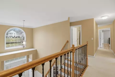 11 Howarth Dr, Upton, MA 01568 photo 25