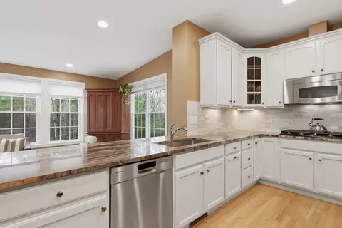 11 Howarth Dr, Upton, MA 01568 photo 15