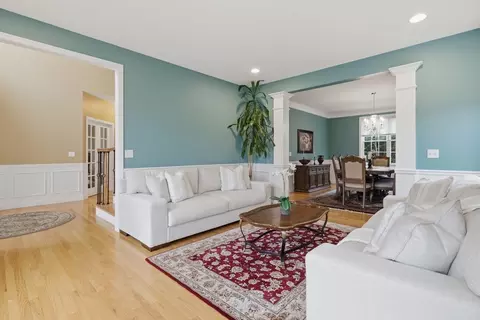 11 Howarth Dr, Upton, MA 01568 photo 9