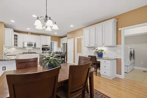 11 Howarth Dr, Upton, MA 01568 photo 18