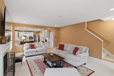 11 Howarth Dr, Upton, MA 01568 photo 23