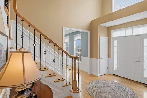 11 Howarth Dr, Upton, MA 01568 photo 7
