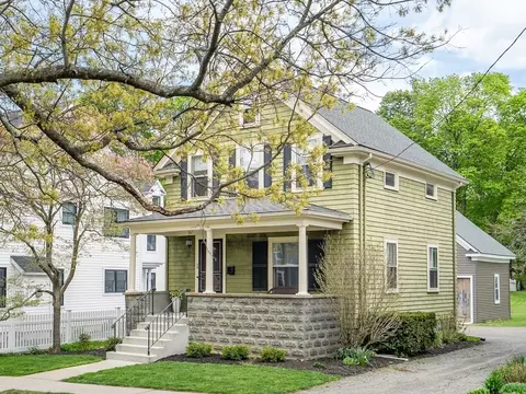 29 East St, Melrose, MA 02176