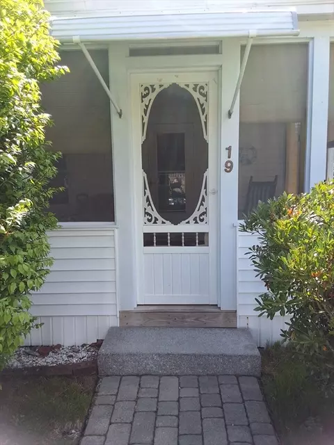 19 Clinton St, Ware, MA 01082 photo 7