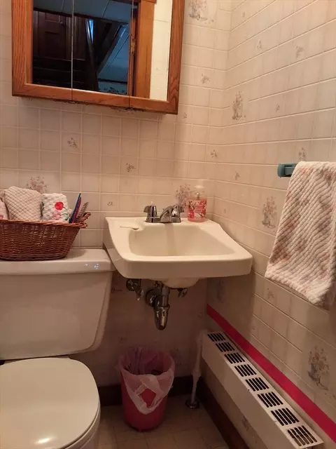 19 Clinton St, Ware, MA 01082 photo 19