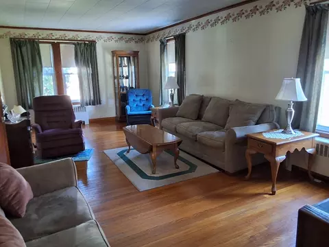 19 Clinton St, Ware, MA 01082 photo 16