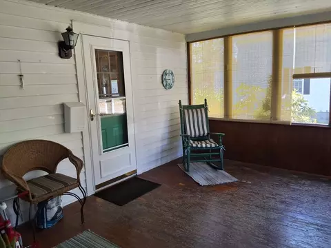 19 Clinton St, Ware, MA 01082 photo 9