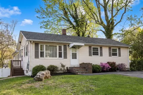 10 Edson St, Taunton, MA 02780