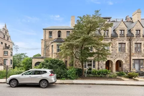 350 Tappan St #1, Brookline, MA 02445