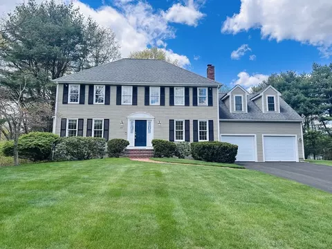23 Fredric Ln, Mansfield, MA 02048