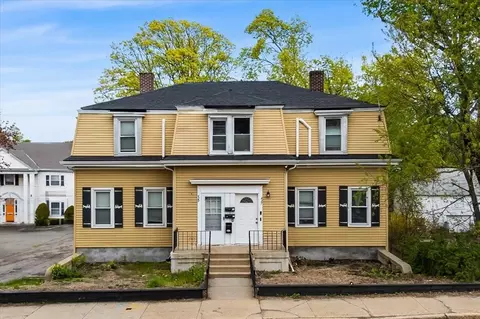 427-429 High St, Dedham, MA 02026