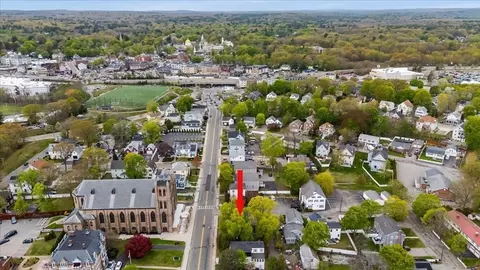 View/Area - 427-429 High St, Dedham, MA 02026 photo 6 of 6