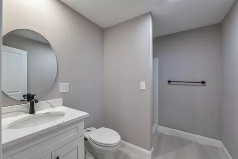 Bath - 364 High St #0, Fall River, MA 02720 photo 2 of 3