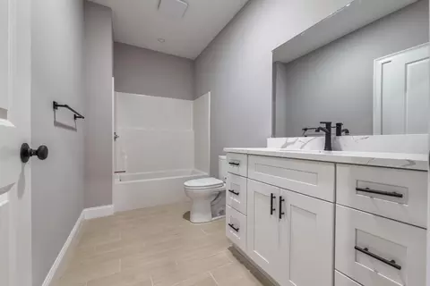 Bath - 364 High St #0, Fall River, MA 02720 photo 1 of 3