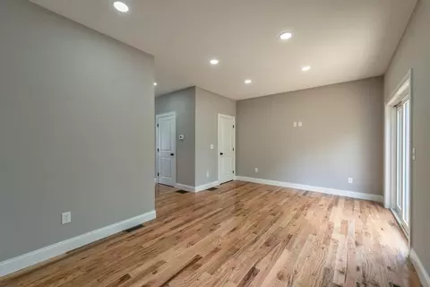 Living - 364 High St #0, Fall River, MA 02720 photo 2 of 4