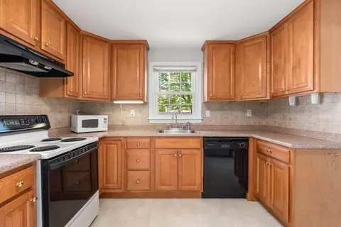 Kitchen - 8 Sunset Dr, Framingham, MA 01701 photo 2 of 2
