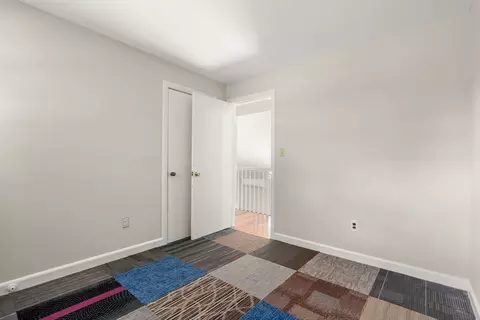 Bedroom - 8 Sunset Dr, Framingham, MA 01701 photo 6 of 9