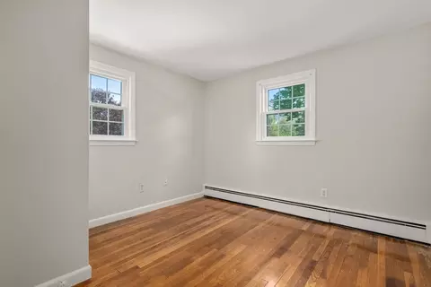 Bedroom - 8 Sunset Dr, Framingham, MA 01701 photo 7 of 9