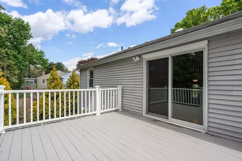 Exterior - 8 Sunset Dr, Framingham, MA 01701 photo 4 of 6